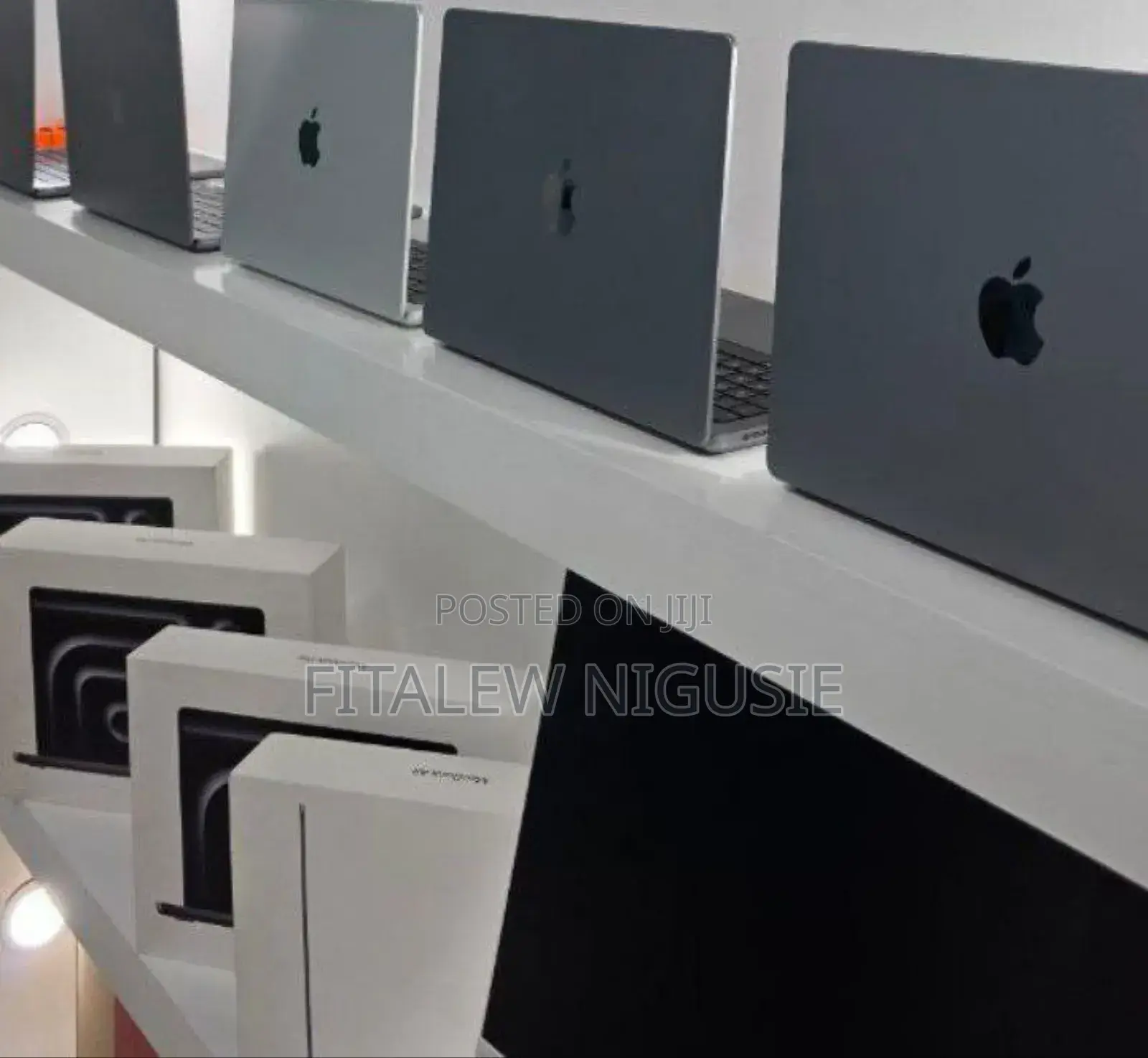 New Laptop Apple MacBook Pro M1 16GB Intel Core I9 SSD 1T