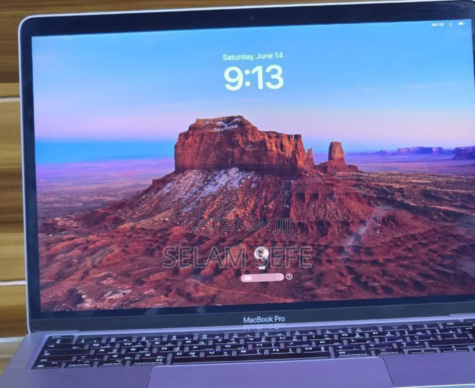 New Laptop Apple MacBook 8GB Intel Core I9 SSD 256GB