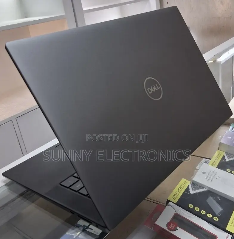 New Laptop Dell Precision 5550 16GB Intel Core I7 SSD 512GB