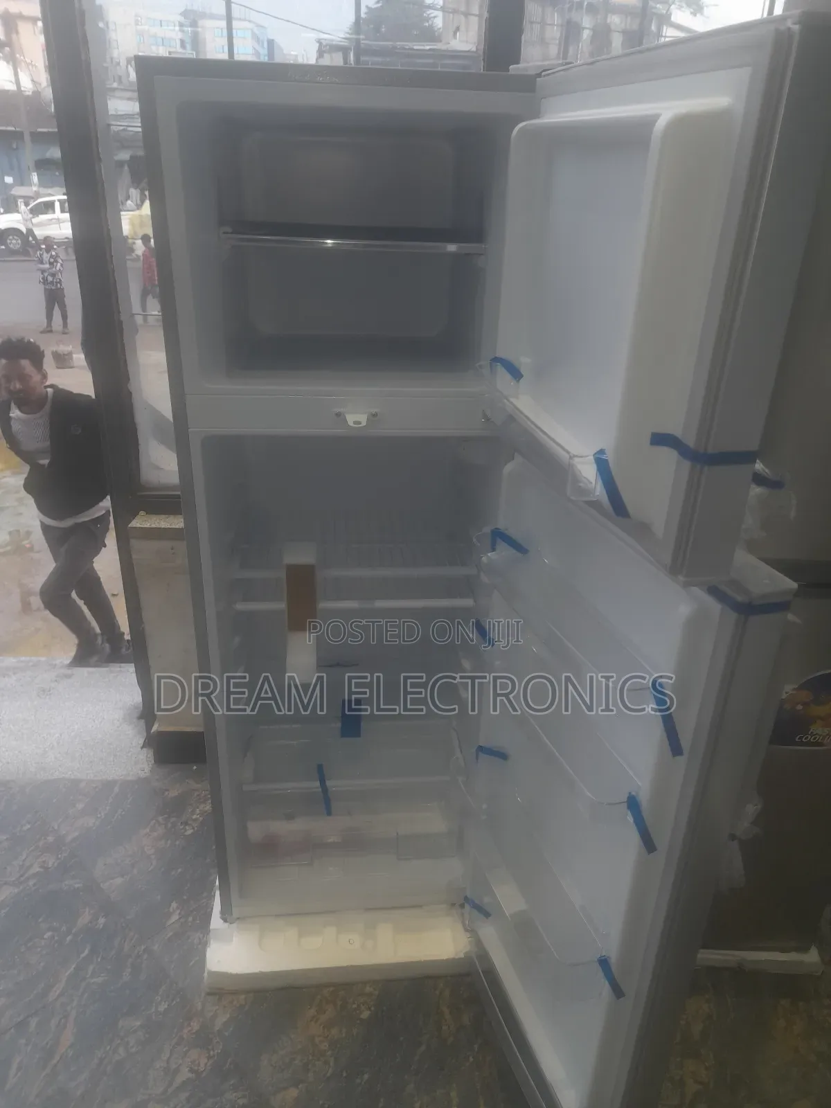 Enzo Refrigerator 270