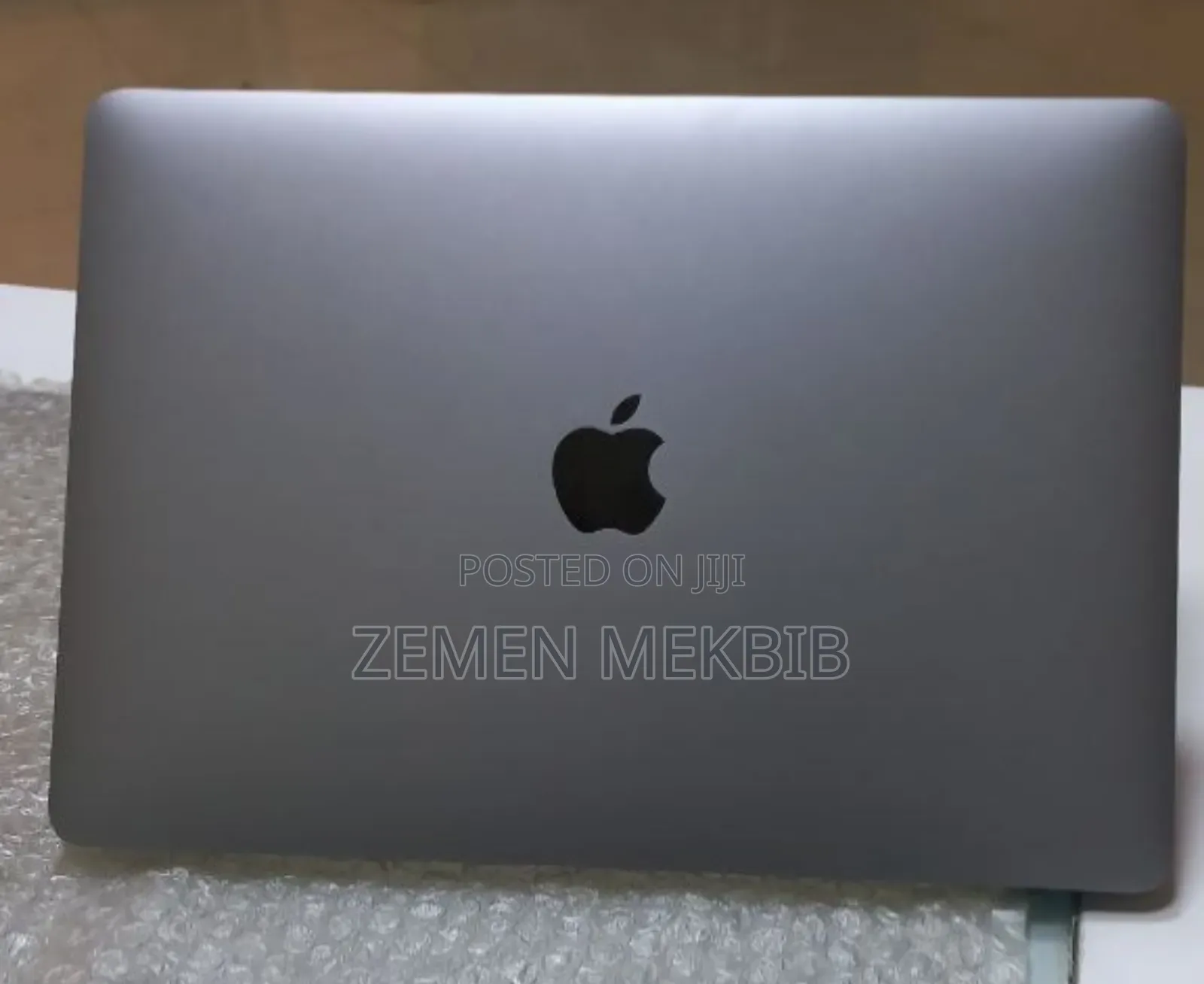 New Laptop Apple MacBook Pro 2020 16GB Intel Core I5 SSD 512GB
