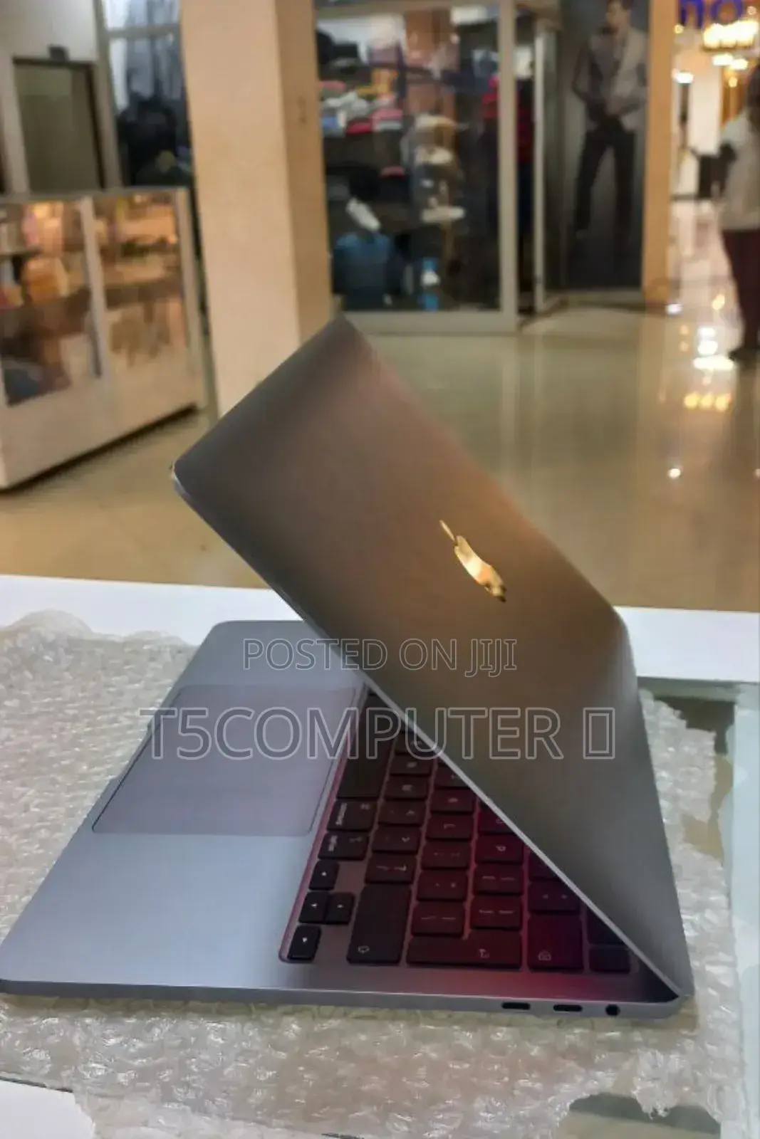 New Laptop Apple MacBook Pro 2020 16GB Intel Core I5 SSD 512GB