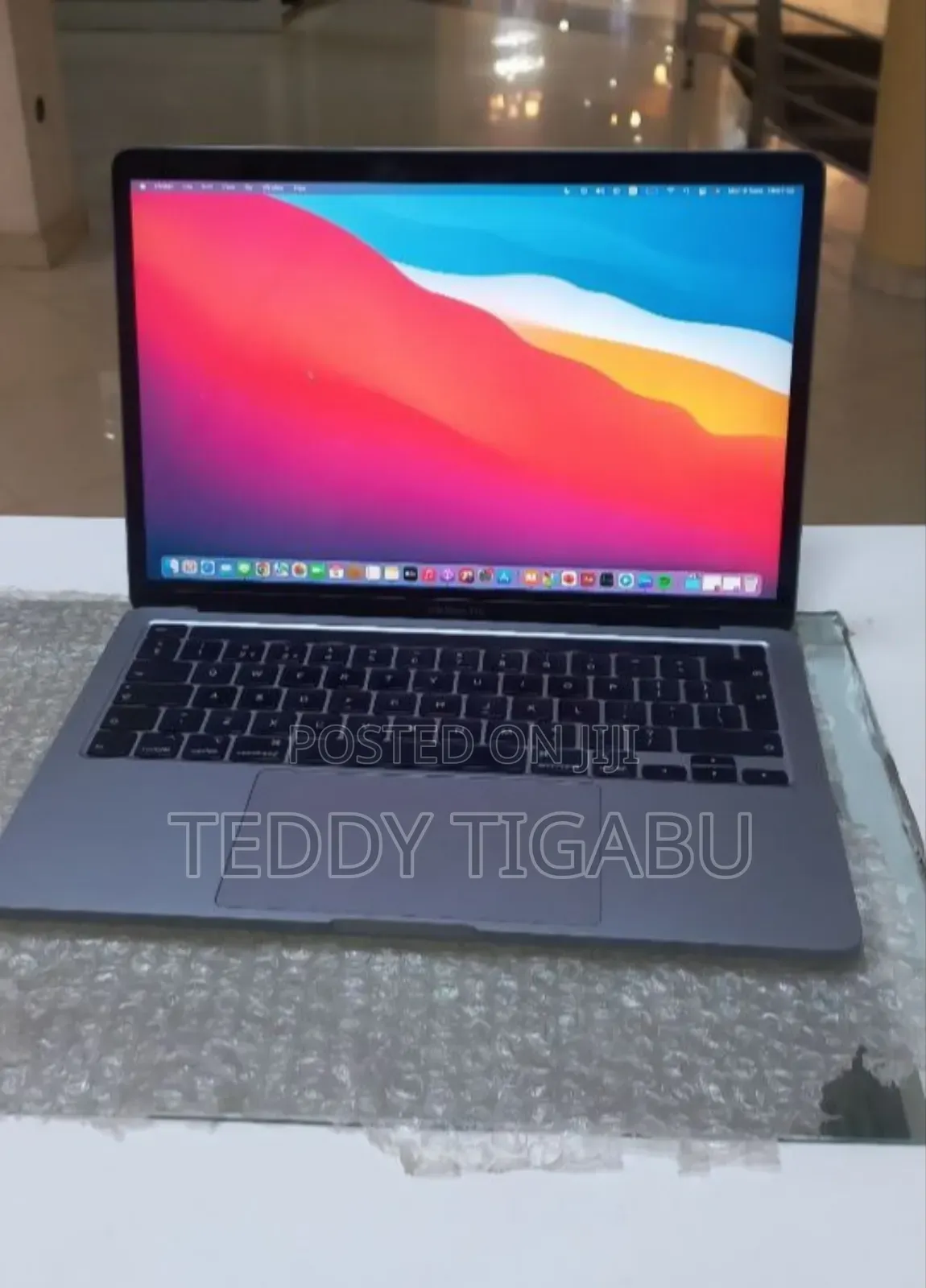 New Laptop Apple MacBook Pro 16GB Intel Core I5 SSD 512GB