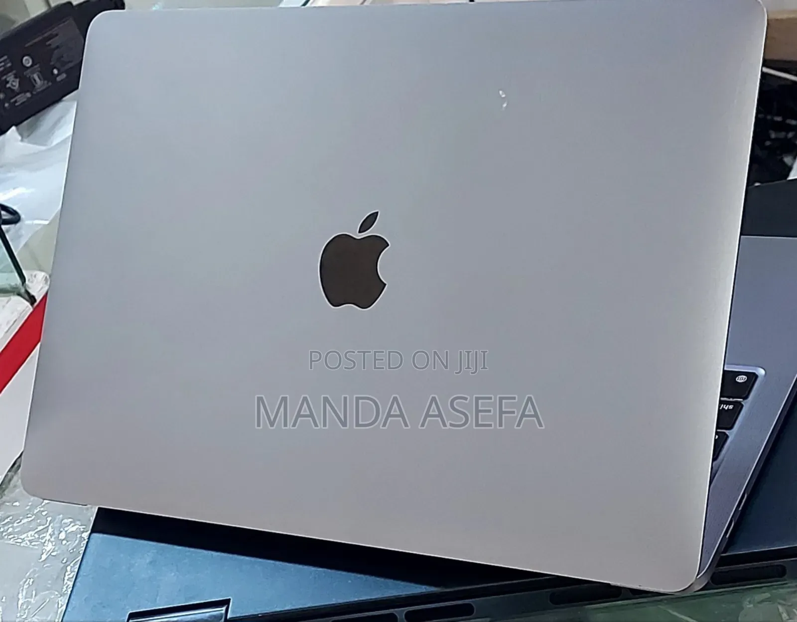New Laptop Apple MacBook Pro 8GB Apple M2 SSD 256GB