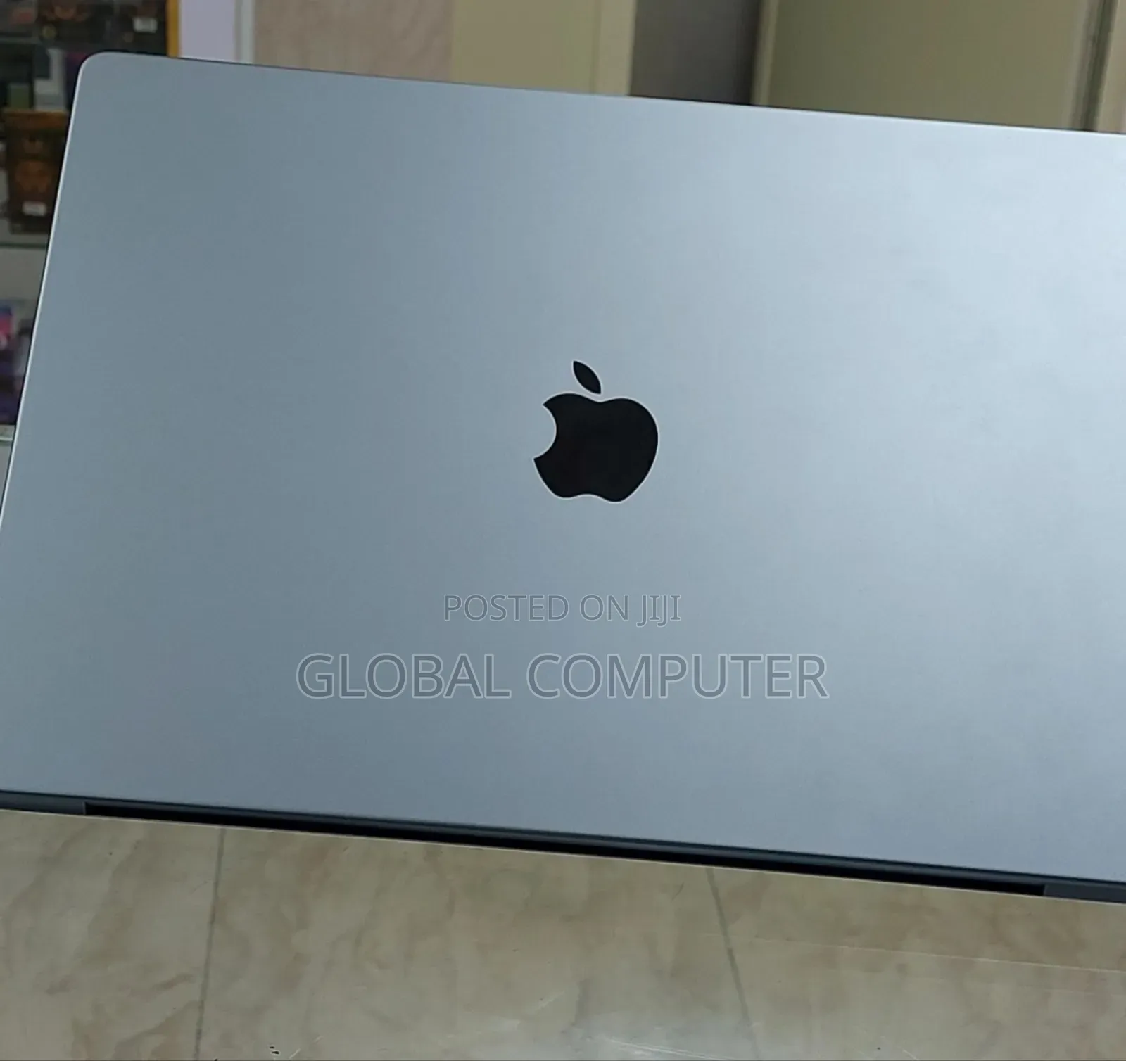 New Laptop Apple MacBook Pro M1 16GB Apple M1 Pro SSD 512GB