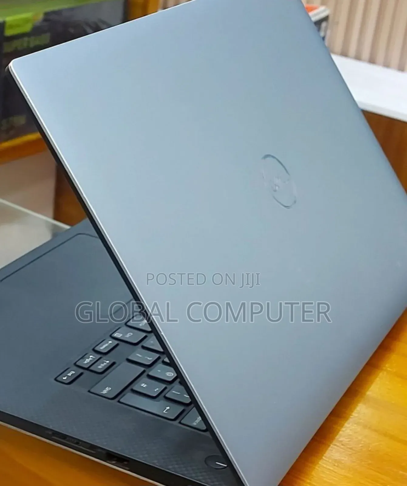 New Laptop Dell XPS 13 16GB Intel Core I7 SSD 512GB