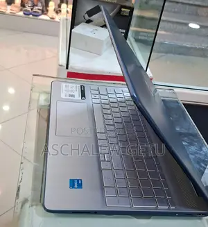 New Laptop HP Stream Notebook 8GB Intel Core I3 SSD 512GB