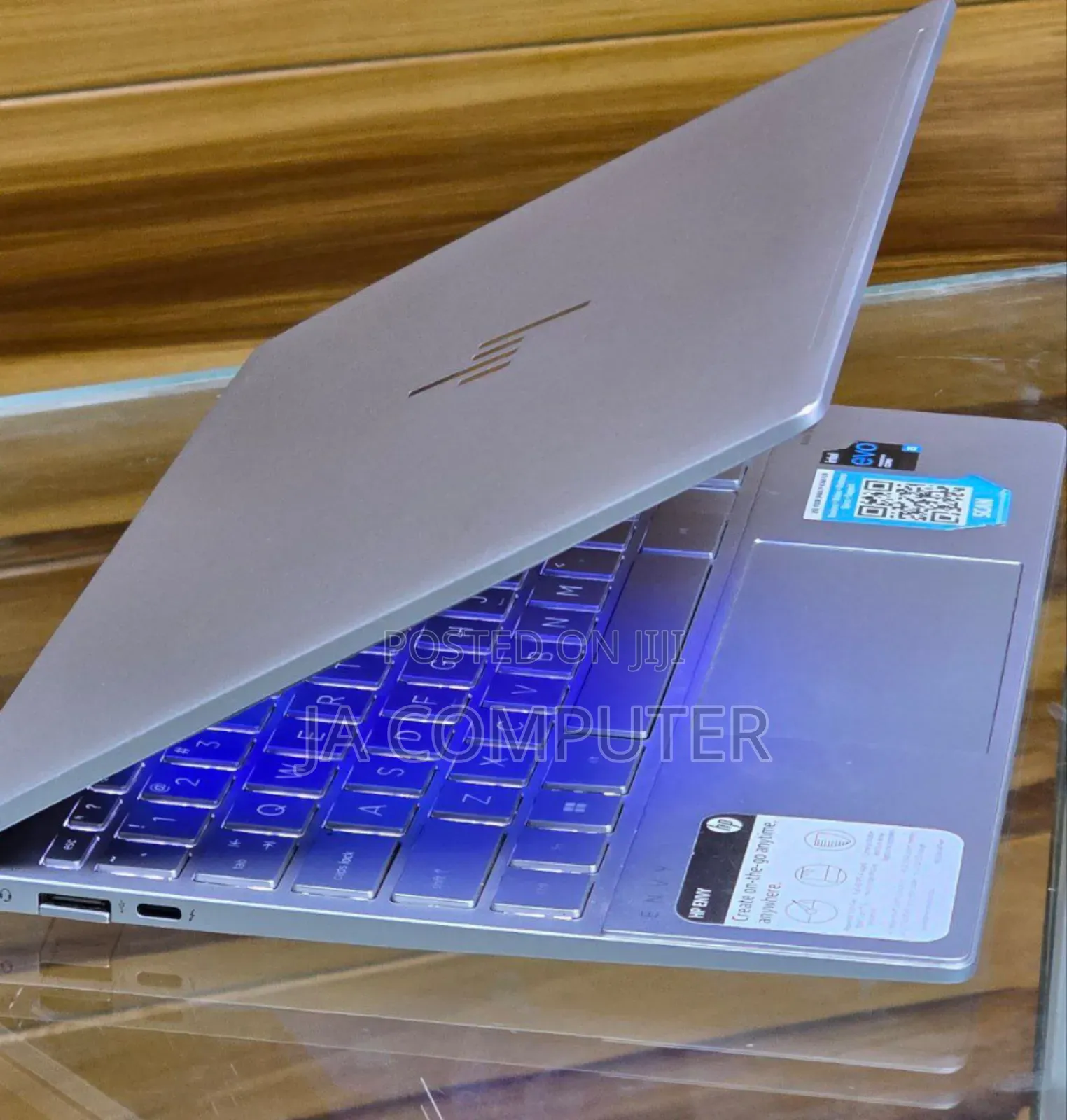 New Laptop HP Envy 13 8GB Intel Core I5 SSD 256GB