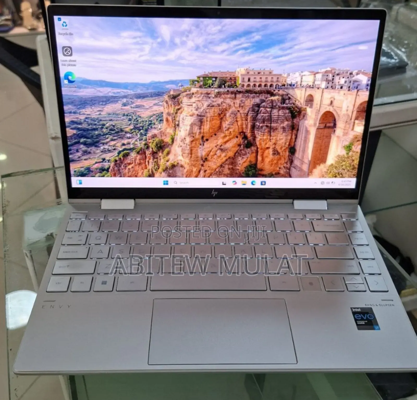 New Laptop HP Envy X360 16GB Intel Core I7 SSD 1T