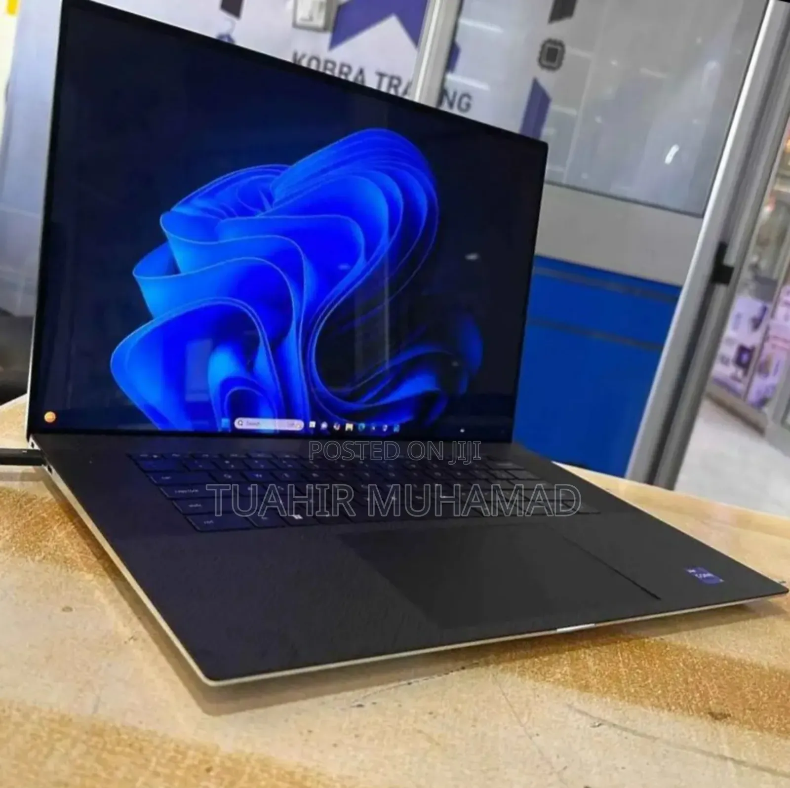 New Laptop Dell XPS 15 16GB Intel Core I7 SSD 512GB