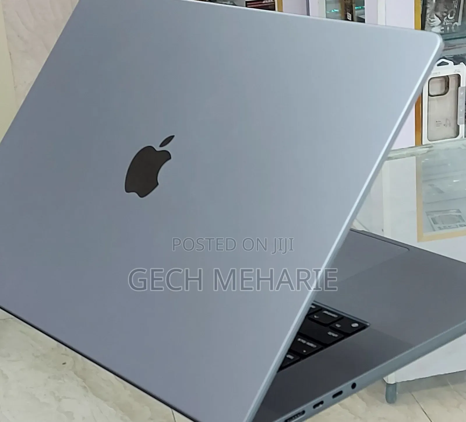 New Laptop Apple MacBook Pro 2021 M1 16GB Apple M1 Pro SSD 512GB
