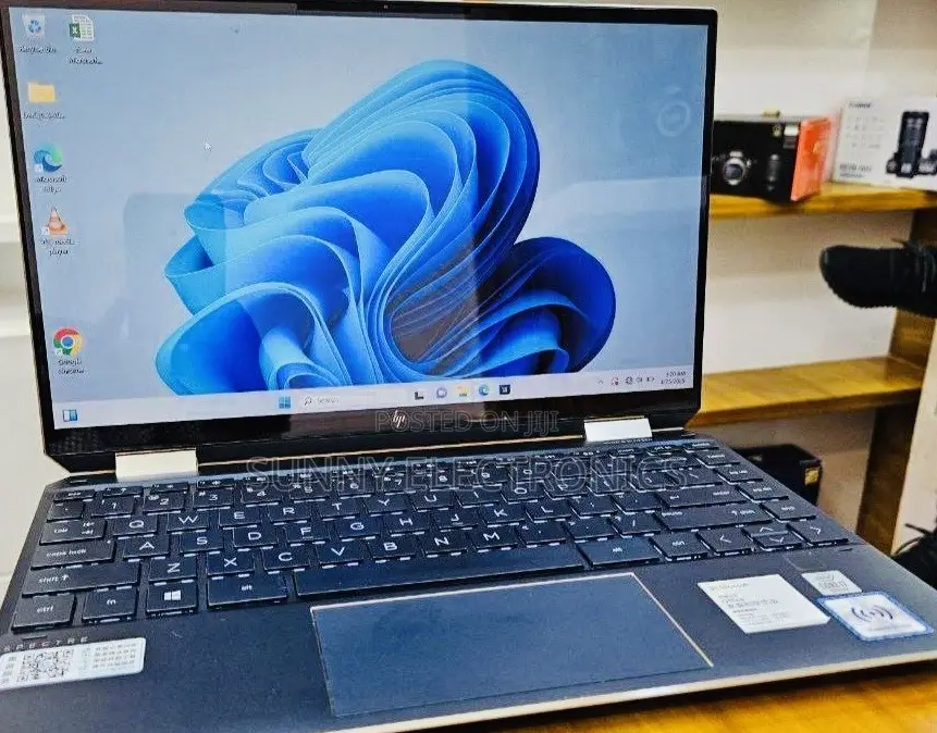 New Laptop HP Spectre X360 13 16GB Intel Core I7 SSD 1T