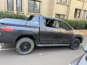 Toyota Hilux 2020 Black