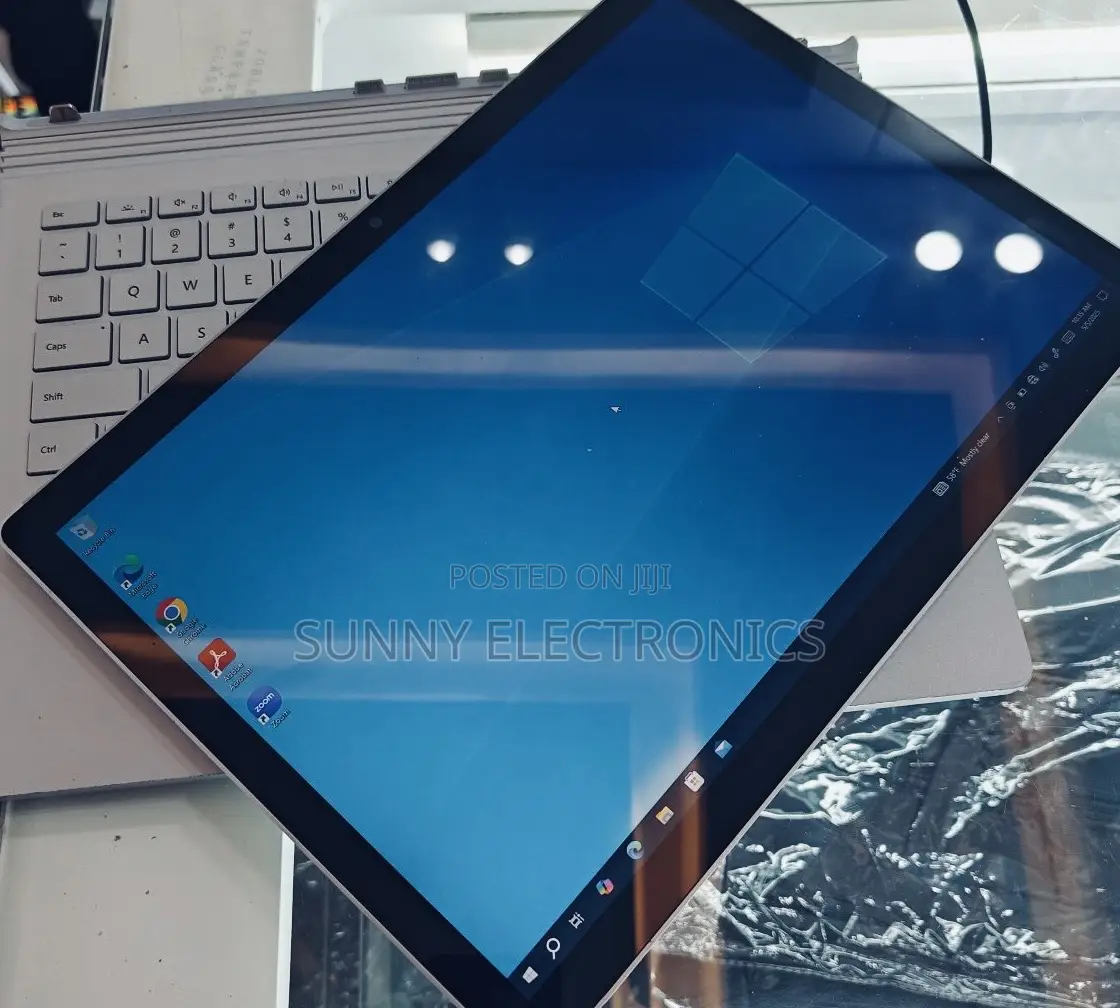 New Laptop Microsoft Surface Book 3 16GB Intel Core I7 SSD 256GB