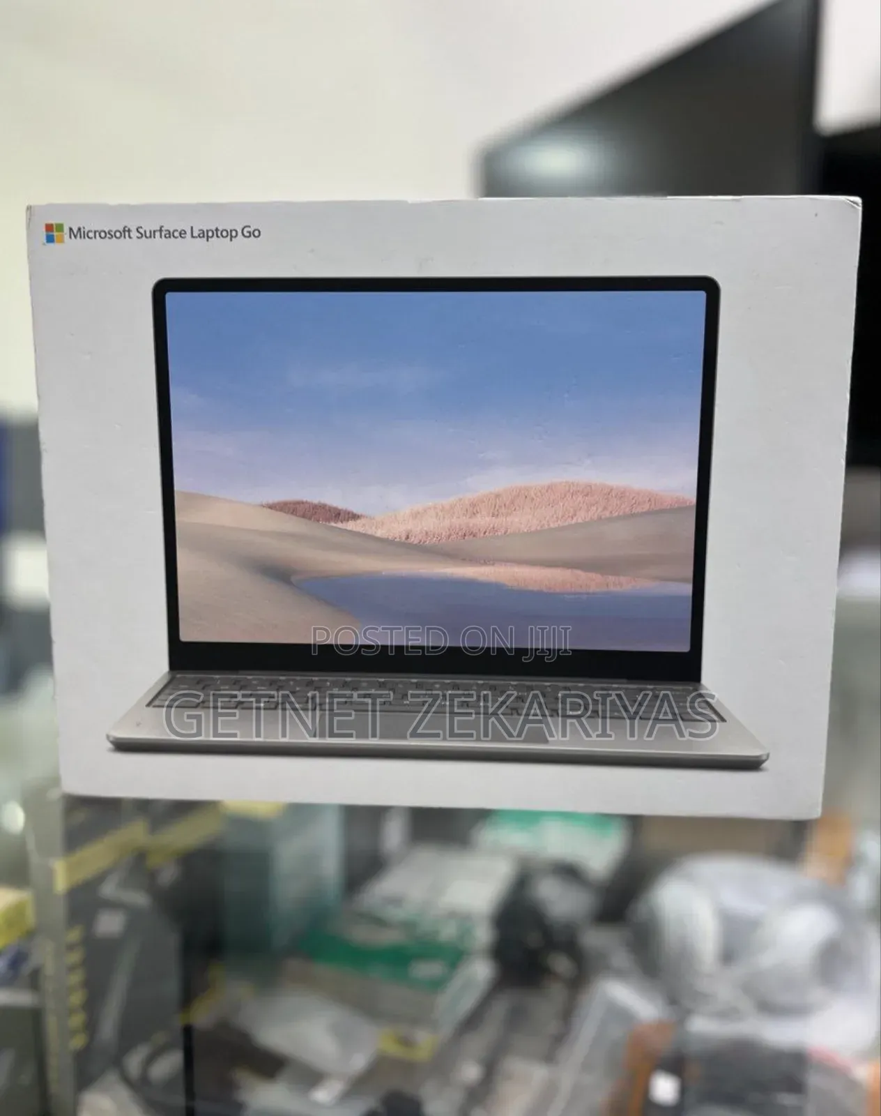 New Laptop Microsoft Surface Go 8GB Intel Core I5 SSD 128GB