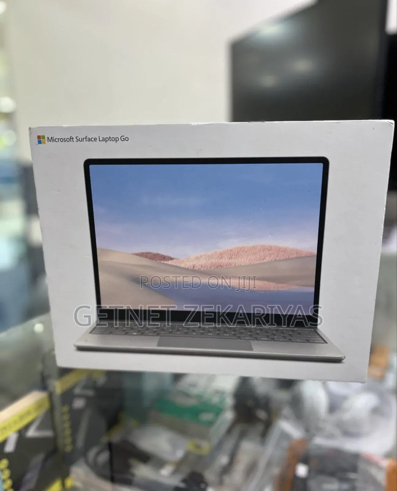 New Laptop Microsoft Surface Go 8GB Intel Core I5 SSD 128GB