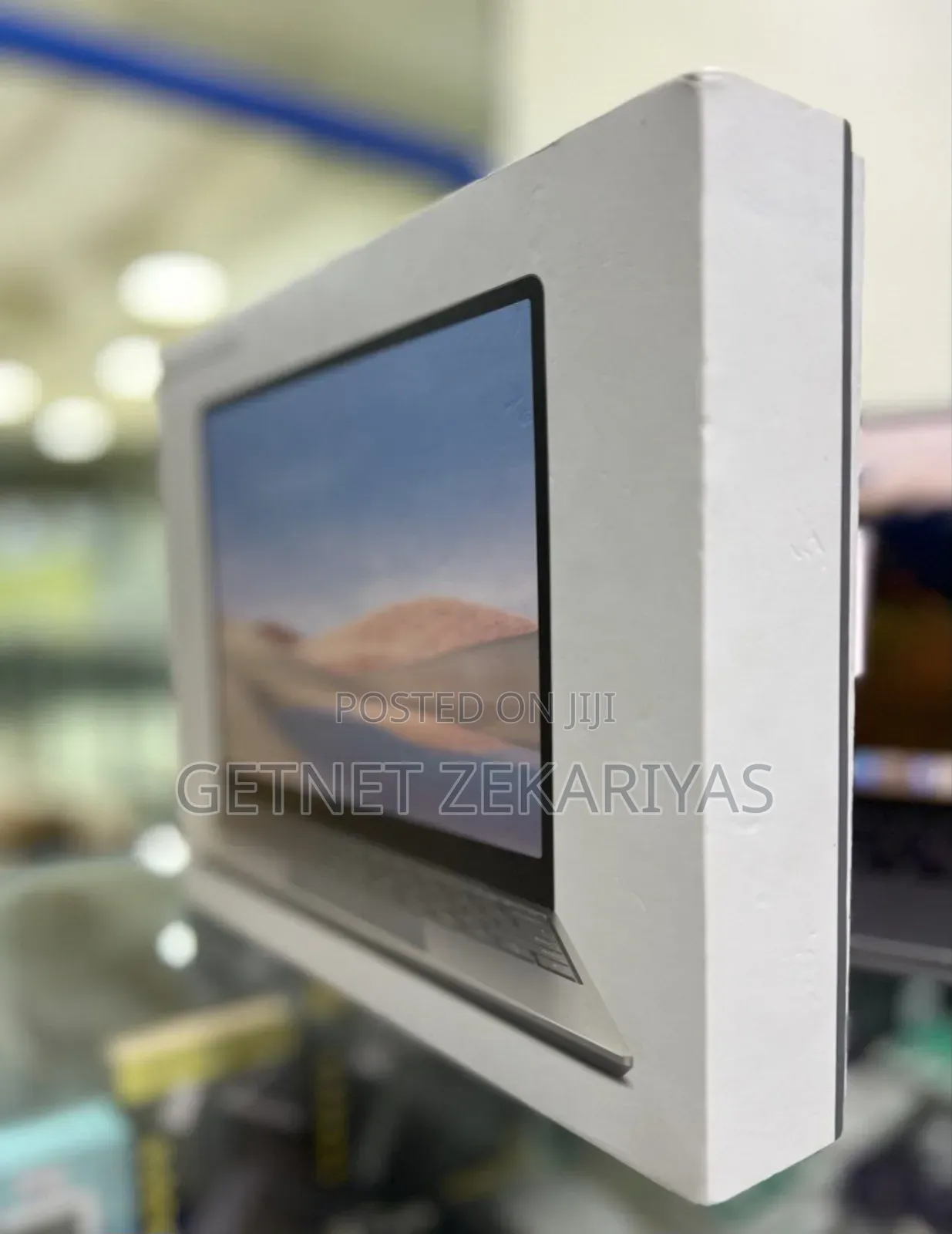 New Laptop Microsoft Surface Go 8GB Intel Core I5 SSD 128GB