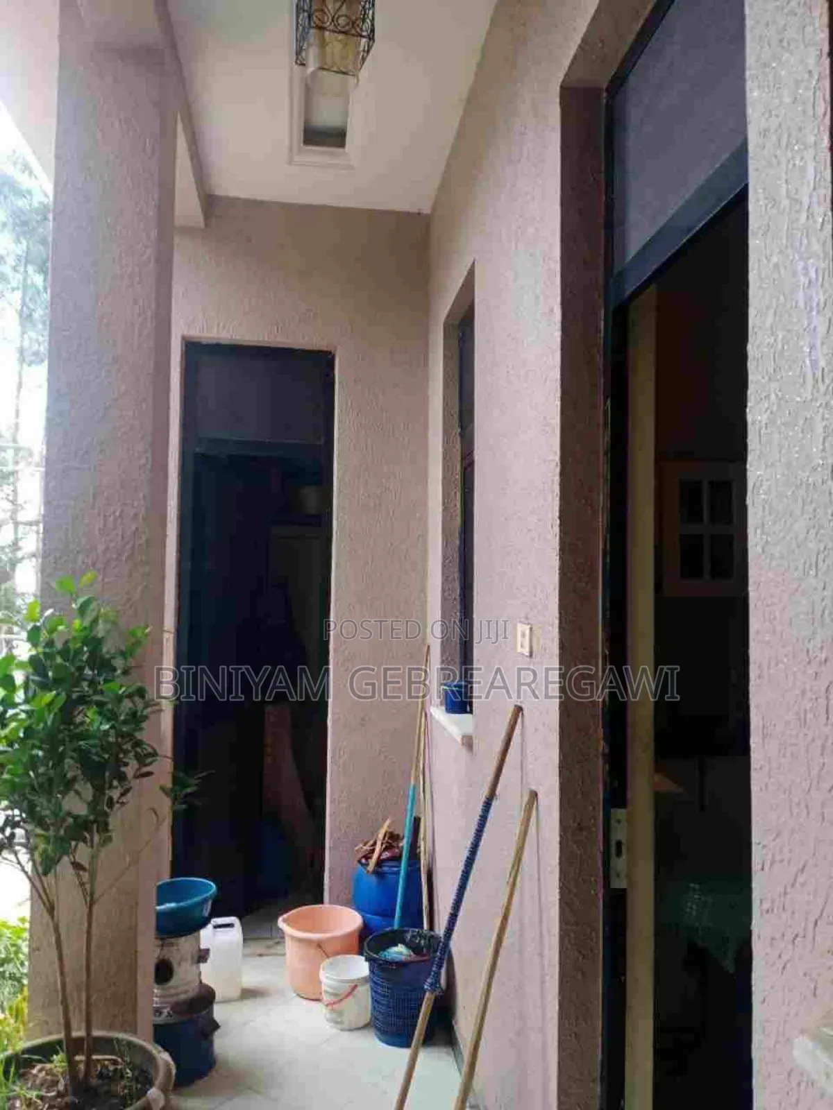 5bdrm House in G+1, Yeka for rent