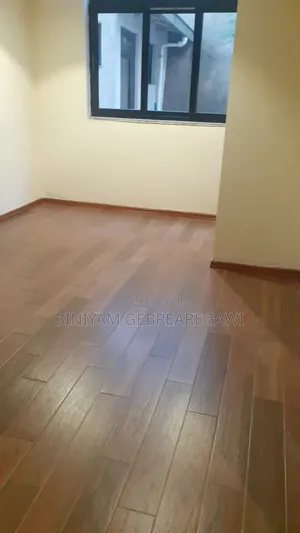 7bdrm House in G+3, Yeka for rent