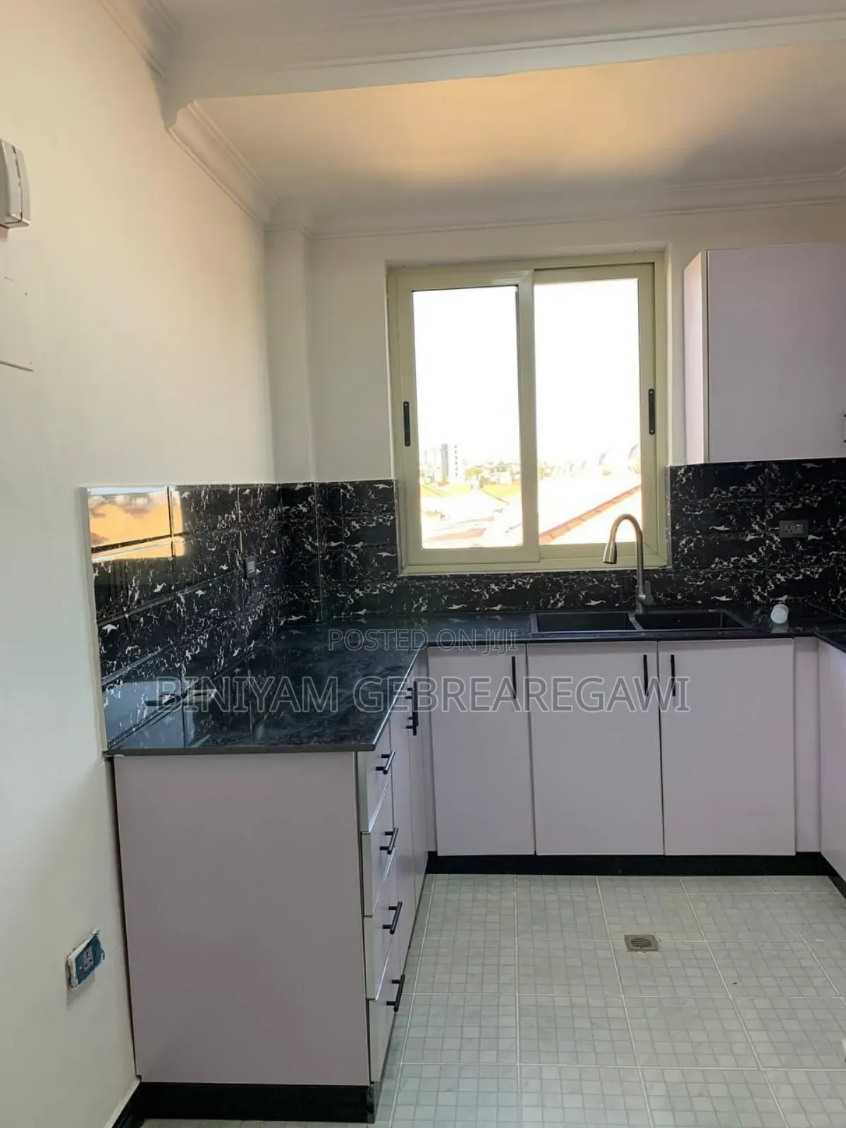 Furnished 1bdrm Apartment in Apartment, Yeka for rent