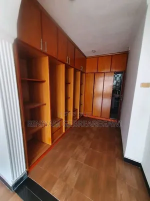 5bdrm House in G+2, Yeka for rent