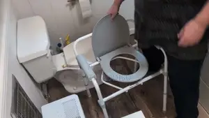 Photo - Commode Chair當時commode Chair娽跟toilet Chair想像commode Chair