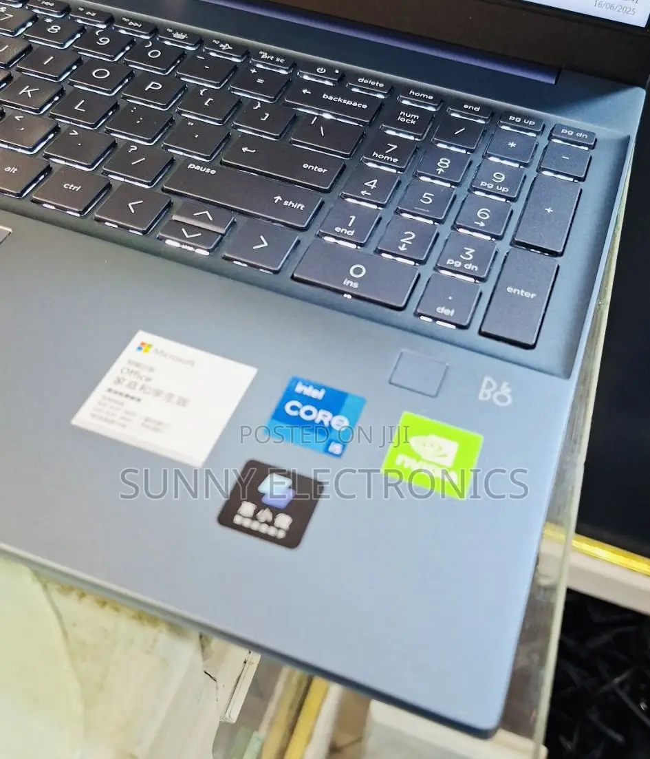 New Laptop HP Pavilion 15 16GB Intel Core I5 SSD 512GB
