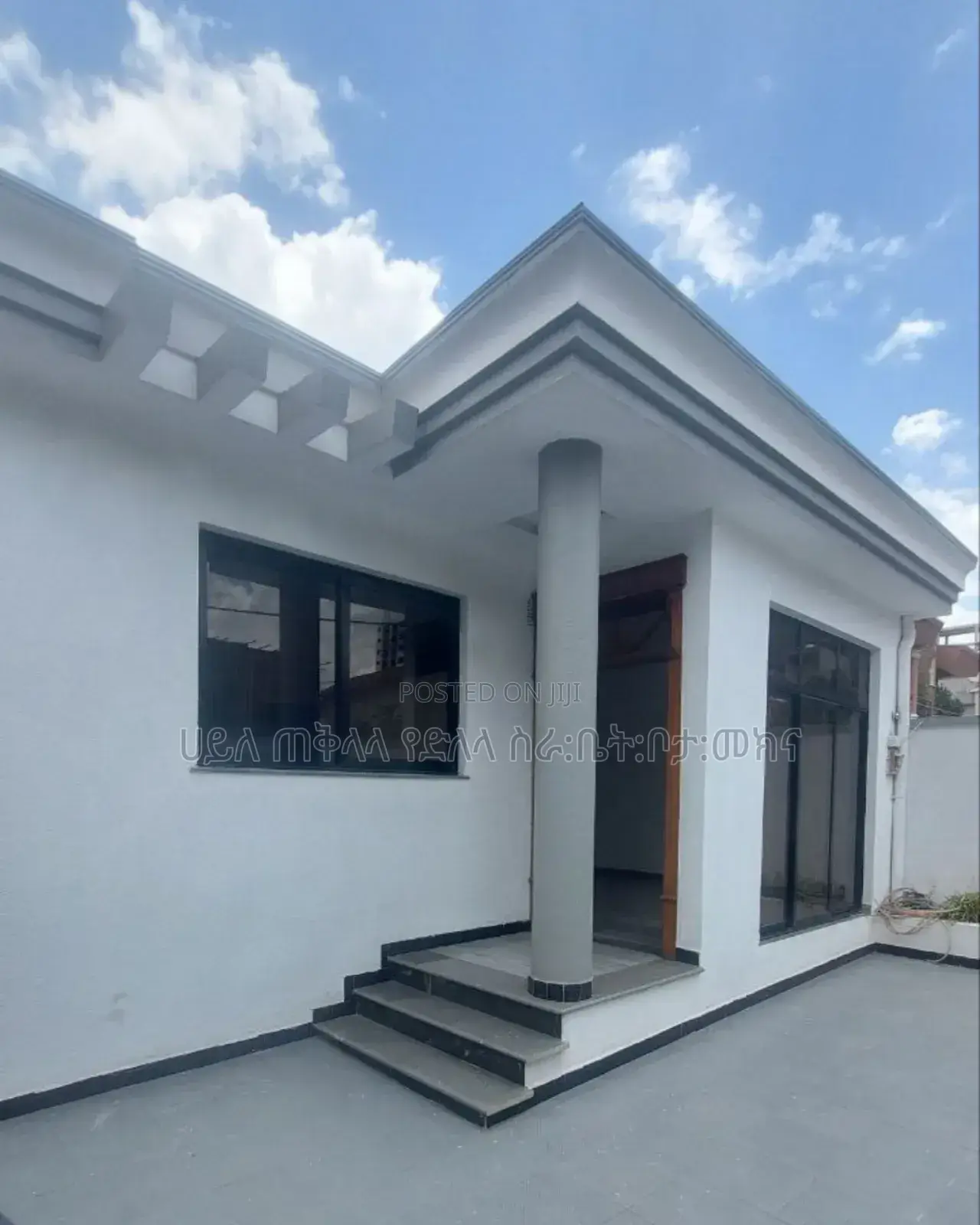 Furnished 3bdrm Villa in Ayat Area Inside, Yeka for sale