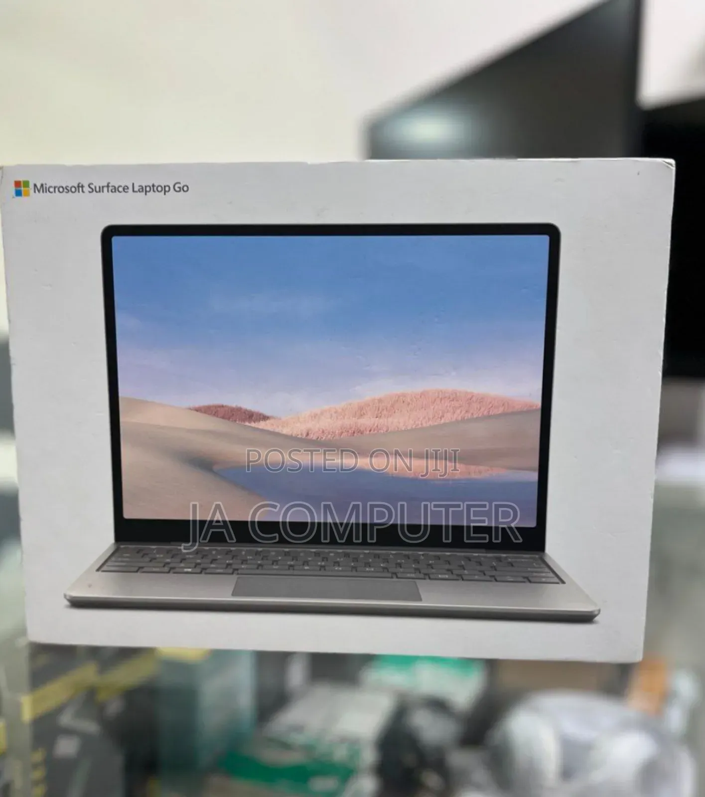 New Laptop Microsoft Surface 8GB Intel Core I5 SSD 128GB