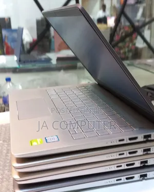 New Laptop HP Pavilion 15 8GB Intel Core I5 SSD 512GB