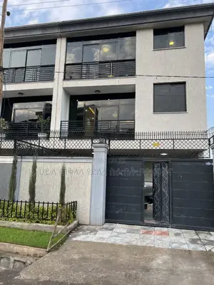 Photo - Furnished 6bdrm House in አባክሮስ አካባቢ, Oromia-Finfinne for sale