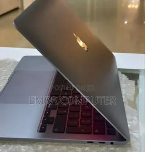 New Laptop Apple MacBook Pro 2020 16GB Intel Core I5 SSD 512GB
