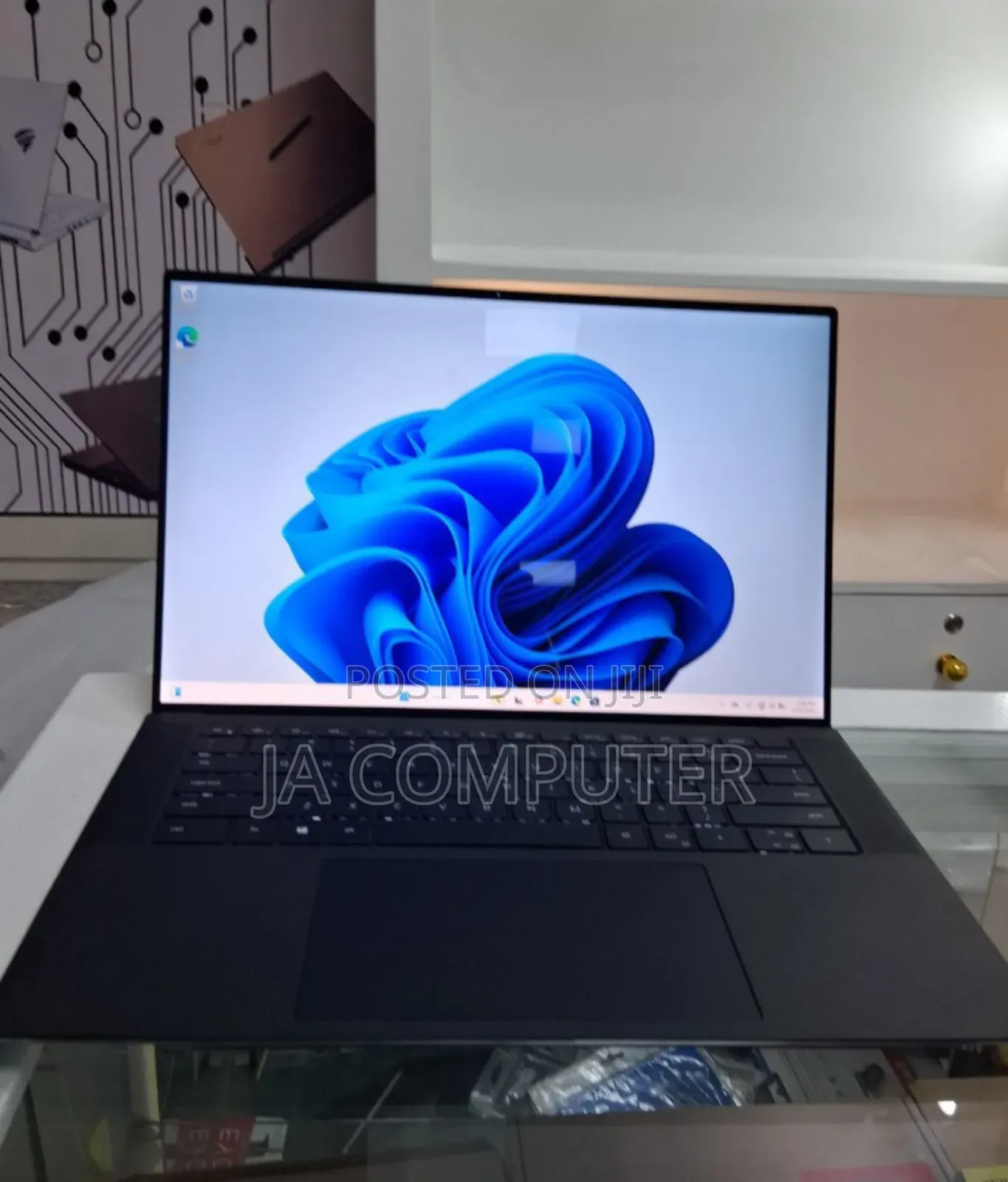 New Laptop Dell Precision 5550 16GB Intel Core I7 SSD 512GB