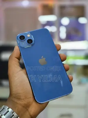 Photo - Apple iPhone 13 128 GB Blue