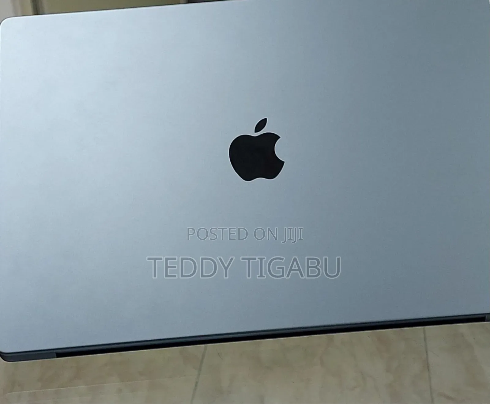 New Laptop Apple MacBook Pro 16GB Apple M1 SSD 512GB