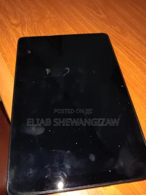 Photo - Amazon Fire HD 10 32 GB Black