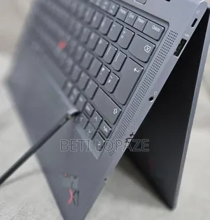 Photo - New Laptop Lenovo ThinkPad Yoga 32GB Intel Core I7 SSD 512GB
