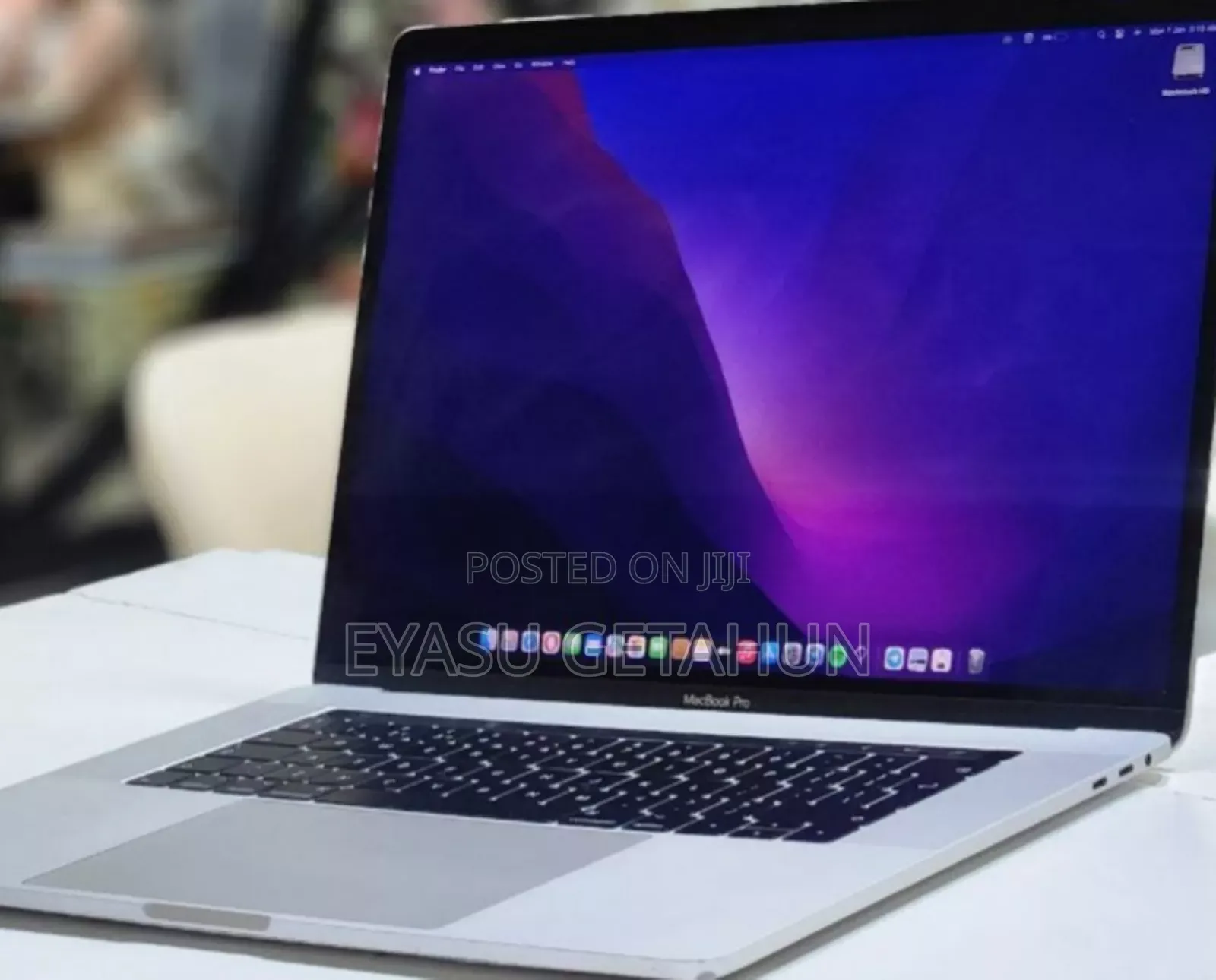 New Laptop Apple MacBook Pro 2017 16GB Intel Core I7 SSD 512GB