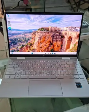 New Laptop HP Envy X360 16GB Intel Core I7 SSD 1T
