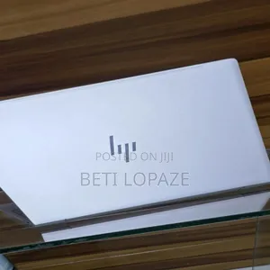 New Laptop HP Envy X360 8GB Intel Core I5 SSD 256GB