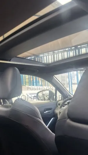 New Toyota Corolla Cross 2024 Blue