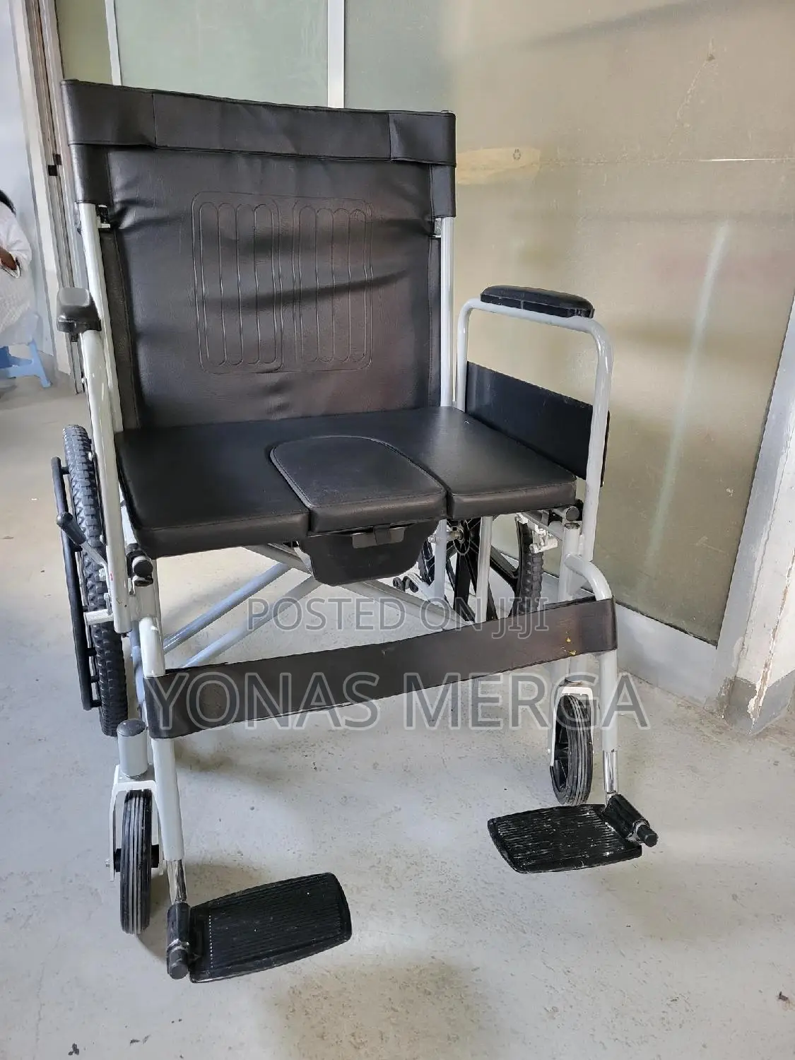 Imported Commode Wheelchairق界easycare Obesity Treatment ዊልቼር
