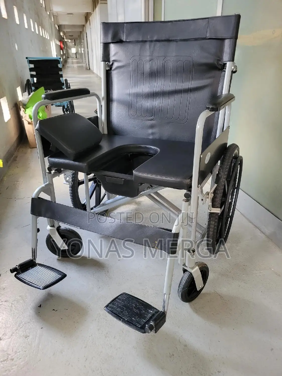 Toilet Wheelchair With Best Priceف凹wheelchair¤خwheelchair