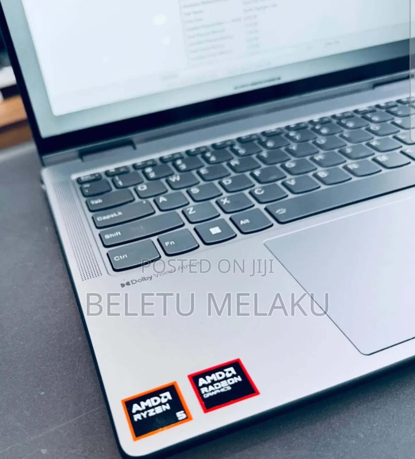 New Laptop Lenovo Yoga 7i 8GB AMD Ryzen 5 SSD 512GB