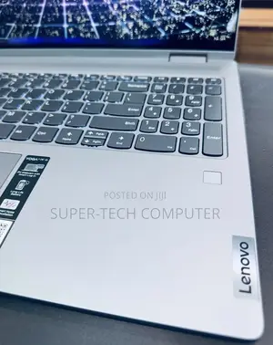 New Laptop Lenovo Yoga 7i 8GB AMD Ryzen 5 SSD 512GB