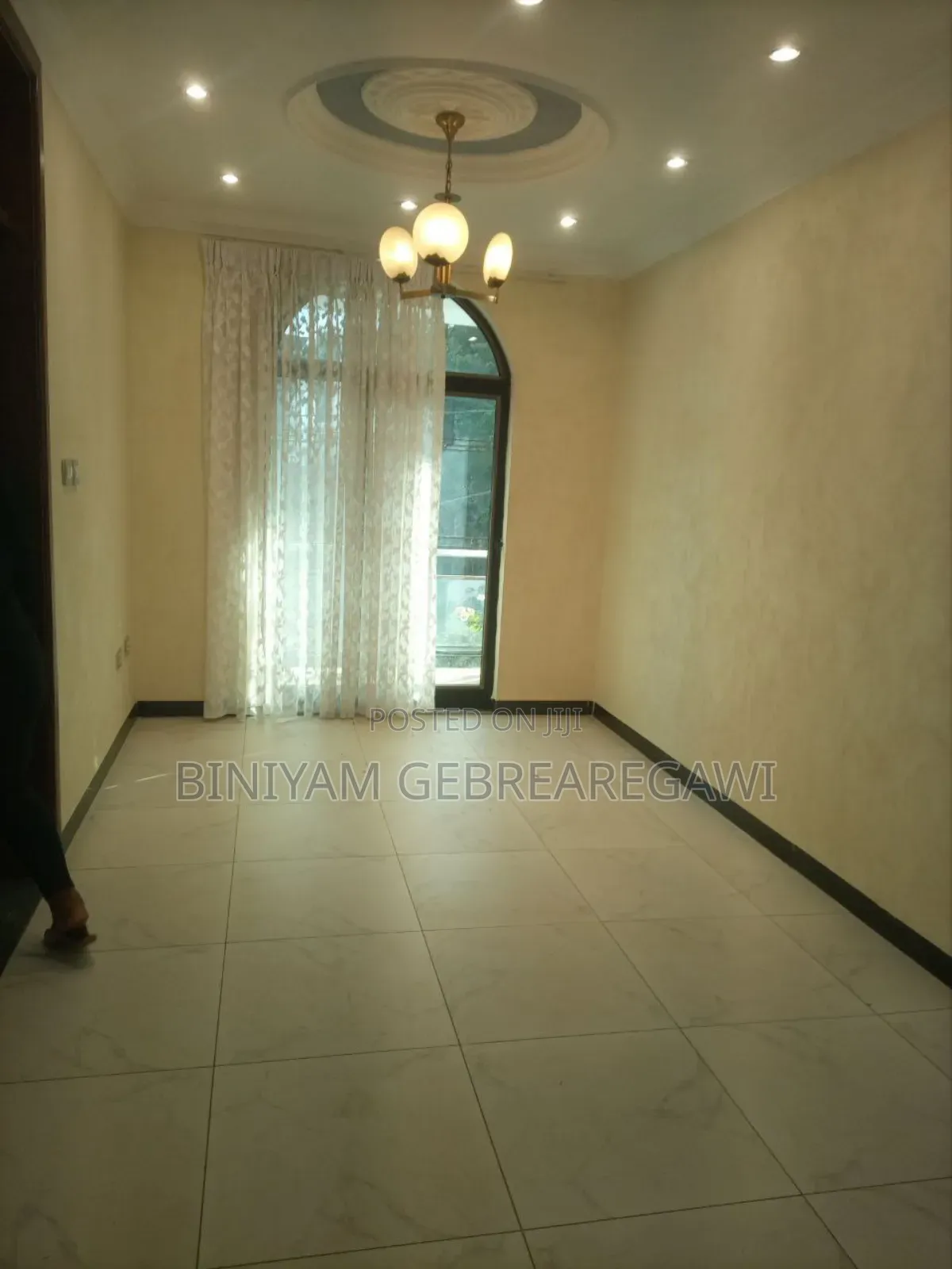 5bdrm House in G+2, Yeka for rent