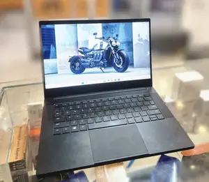 New Laptop Razer Blade Pro 16GB AMD Ryzen 9 SSD 1T