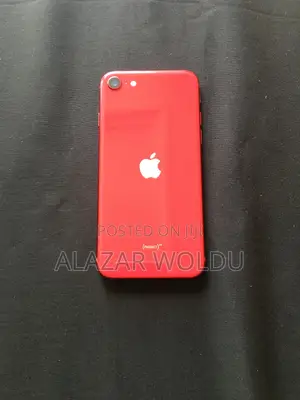 Apple iPhone SE (2020) 64 GB Red