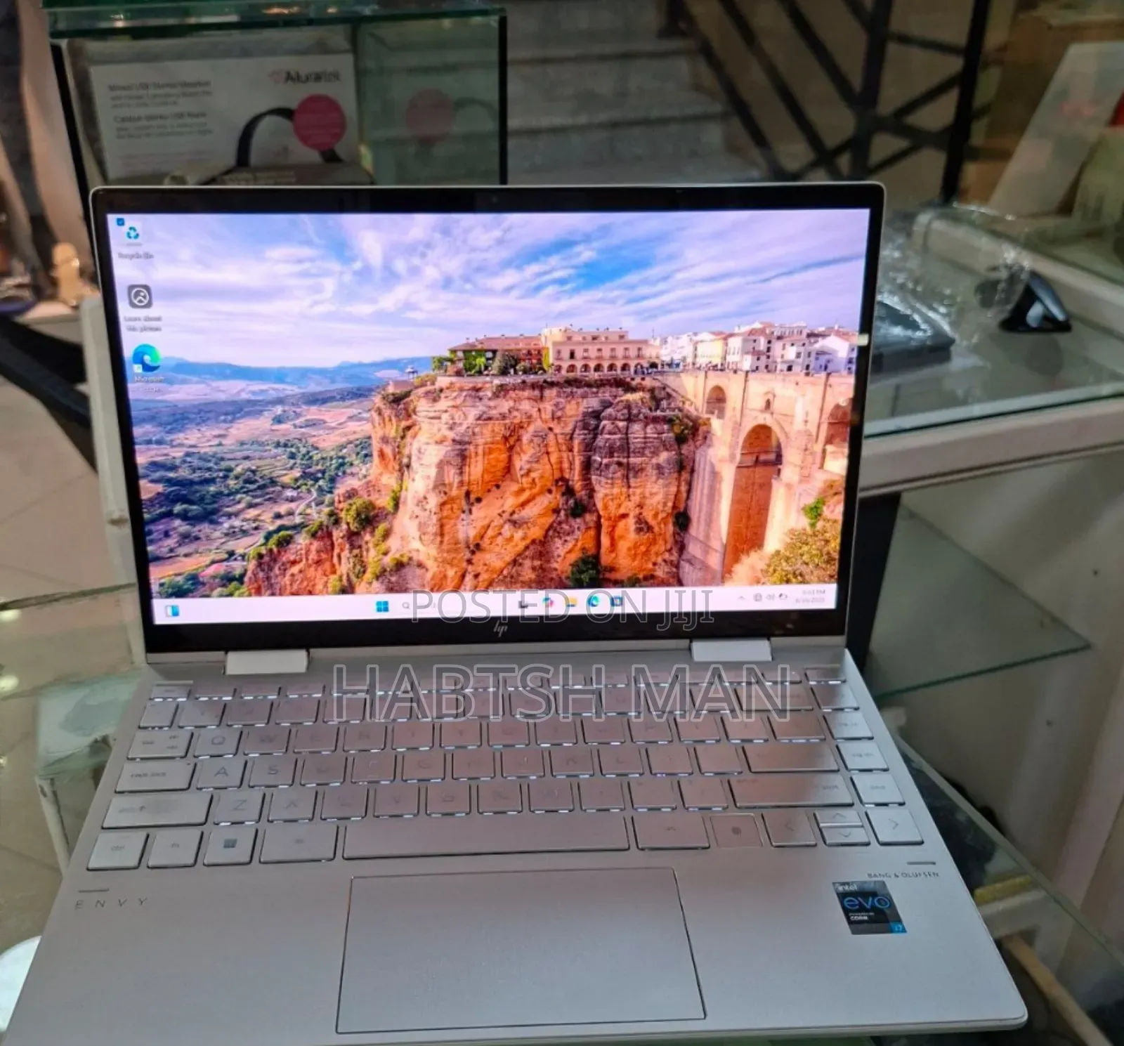 New Laptop HP Envy X360 16GB Intel Core I7 SSD 1T