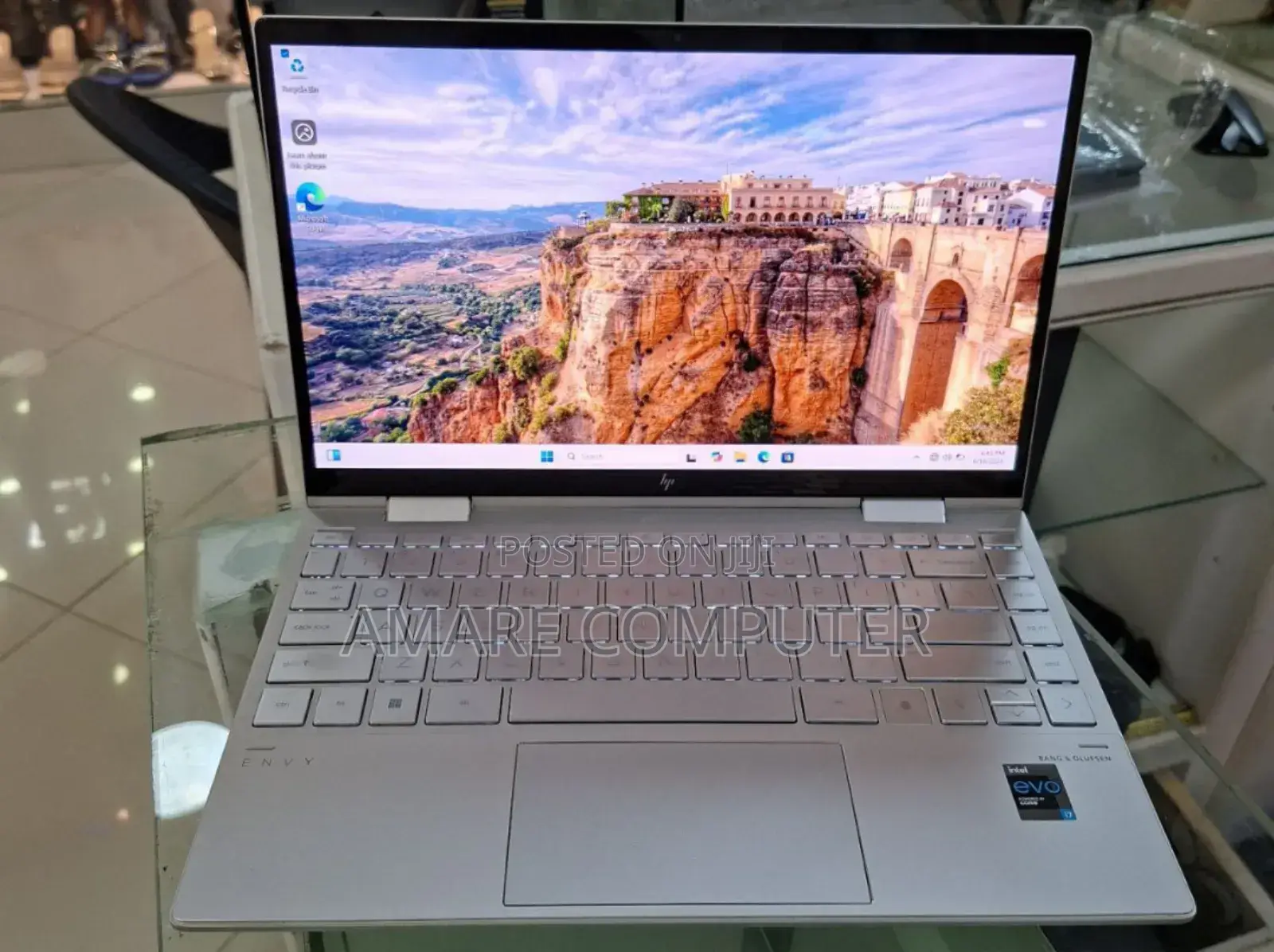 New Laptop HP Envy X360 16GB Intel Core I7 SSD 1T